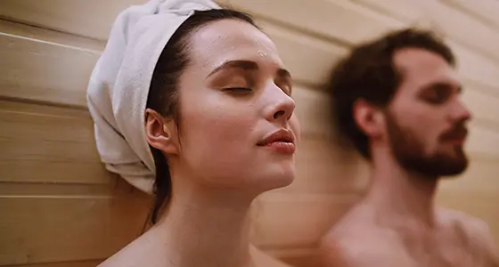 couple dans un sauna